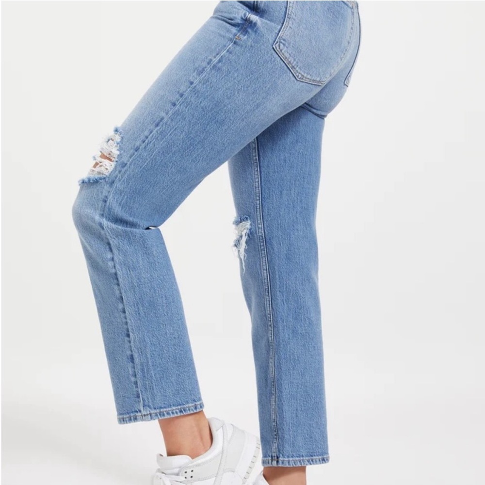 Good American NWT Good Icon Straight Ankle Crop Indigo061 Medium Wash Distressed - Picture 8 of 14